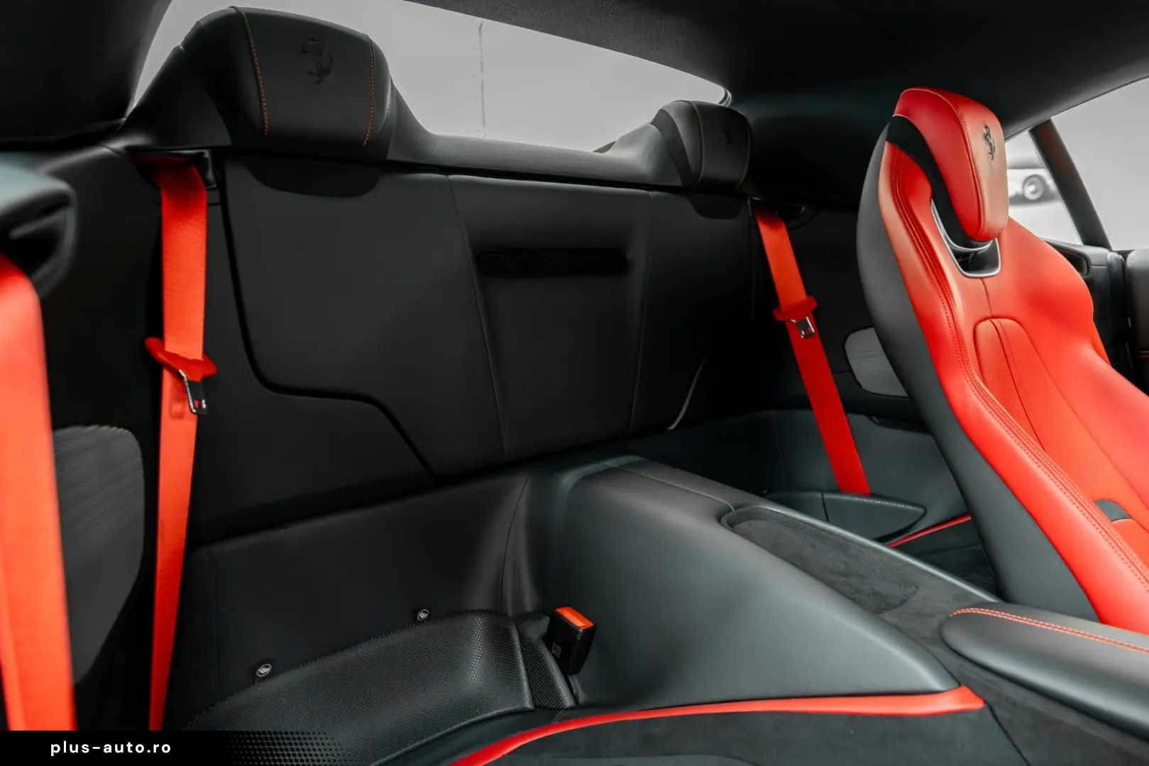 FERRARI Roma 3.9 T V8 Spider DCT