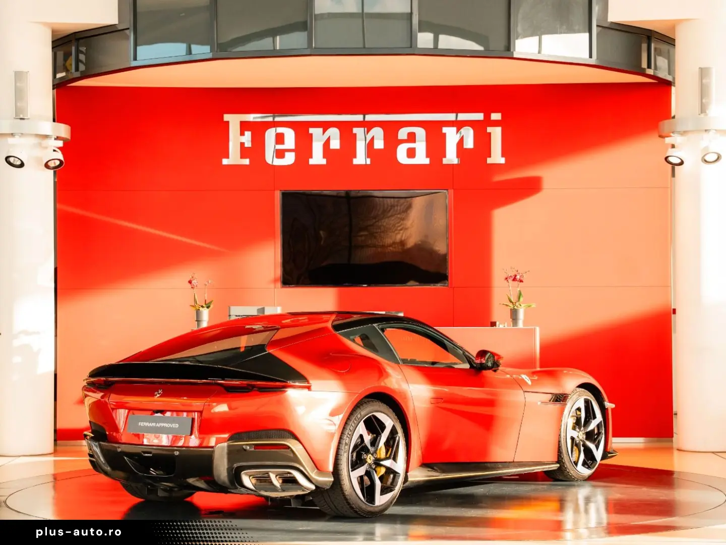 FERRARI 12Cilindri Panoramadach Lift HiFi-Burmester