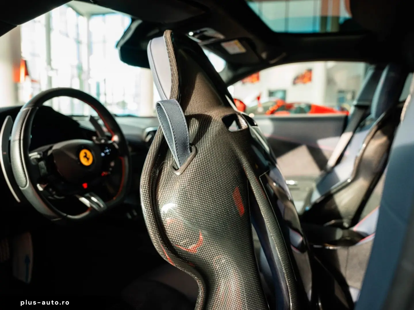 FERRARI 12Cilindri Panoramadach Lift HiFi-Burmester