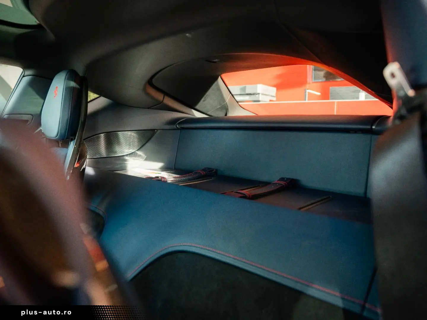 FERRARI 12Cilindri Panoramadach Lift HiFi-Burmester