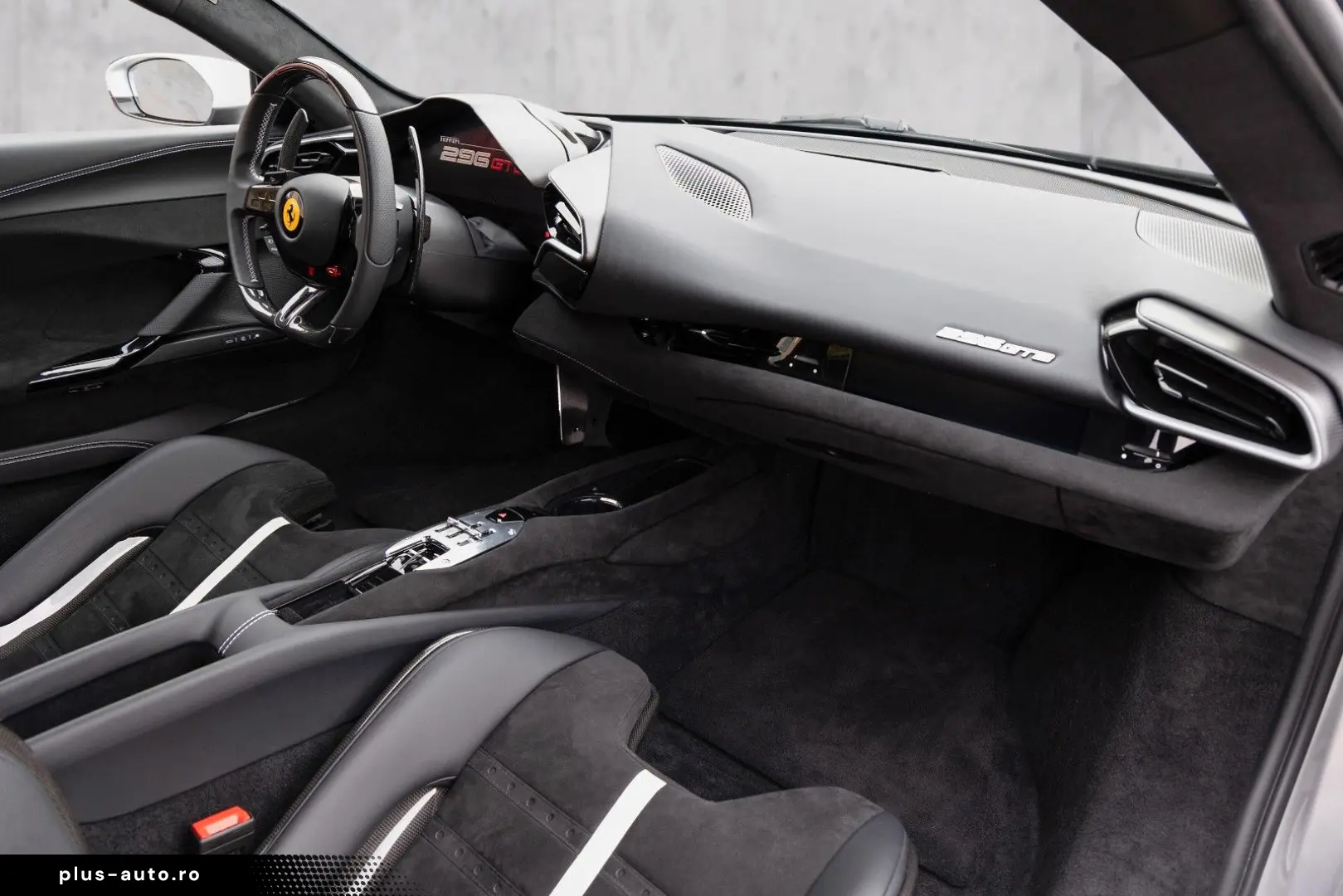 FERRARI 296 GTB CARBON RACING SEATS LIFT