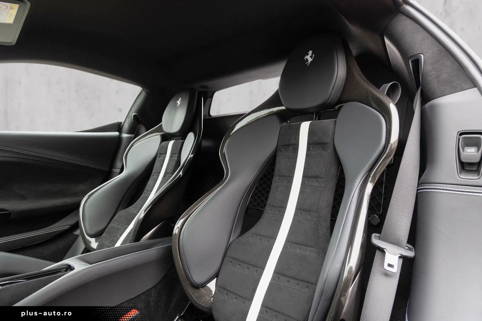 FERRARI 296 GTB CARBON RACING SEATS LIFT