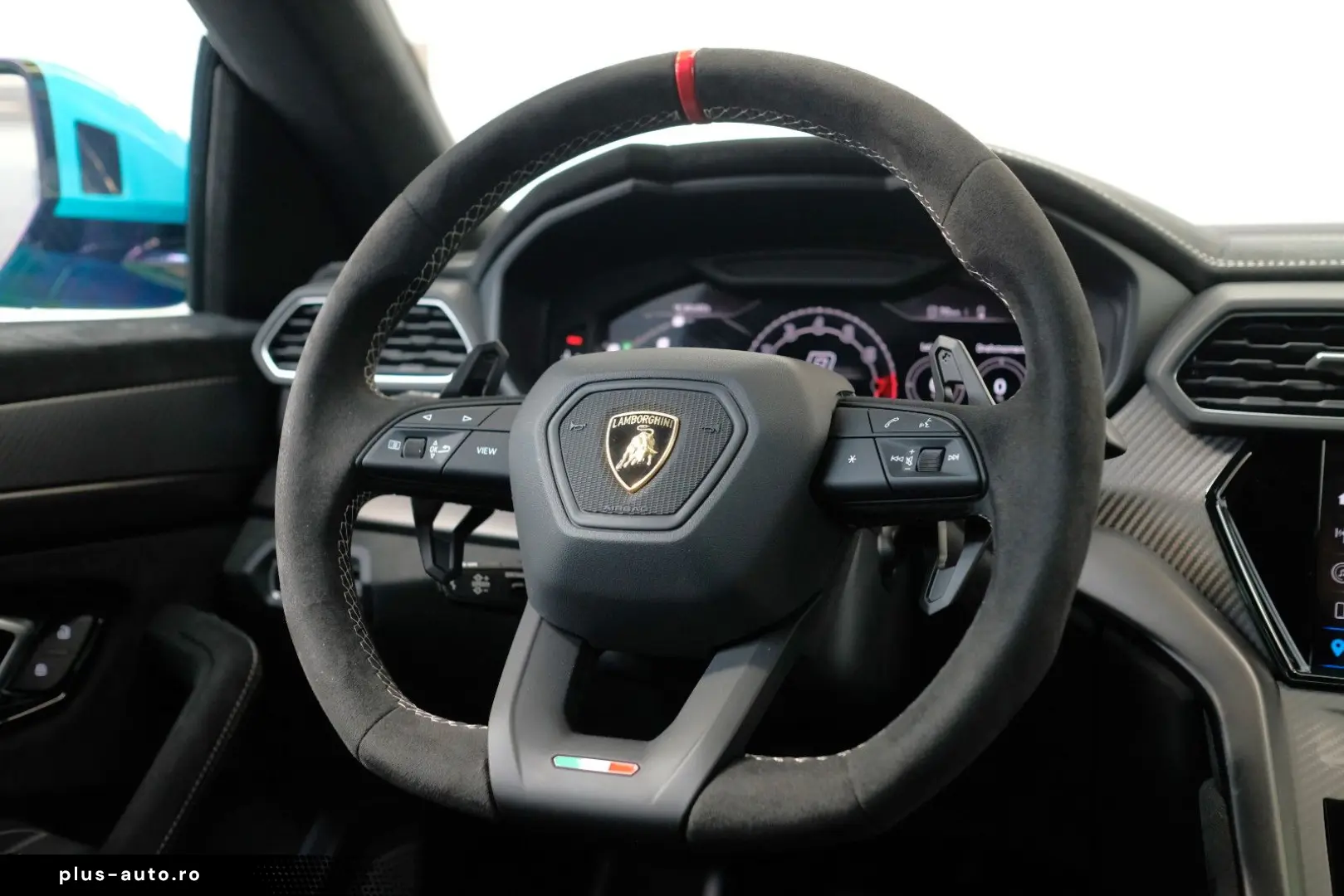 LAMBORGHINI Urus Performante CARBON B&O PANO AKRAPOVIC ADAS