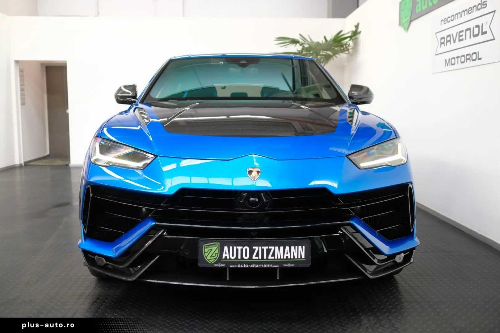 LAMBORGHINI Urus Performante CARBON BONNET PANO B&O AKRAPOVI