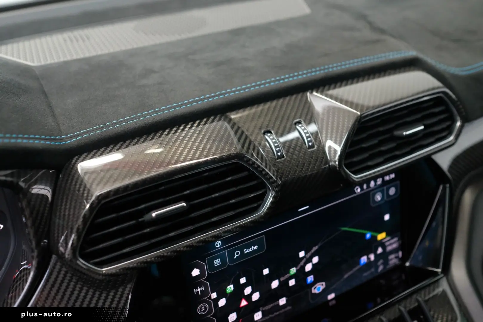 LAMBORGHINI Urus Performante CARBON BONNET PANO B&O AKRAPOVI