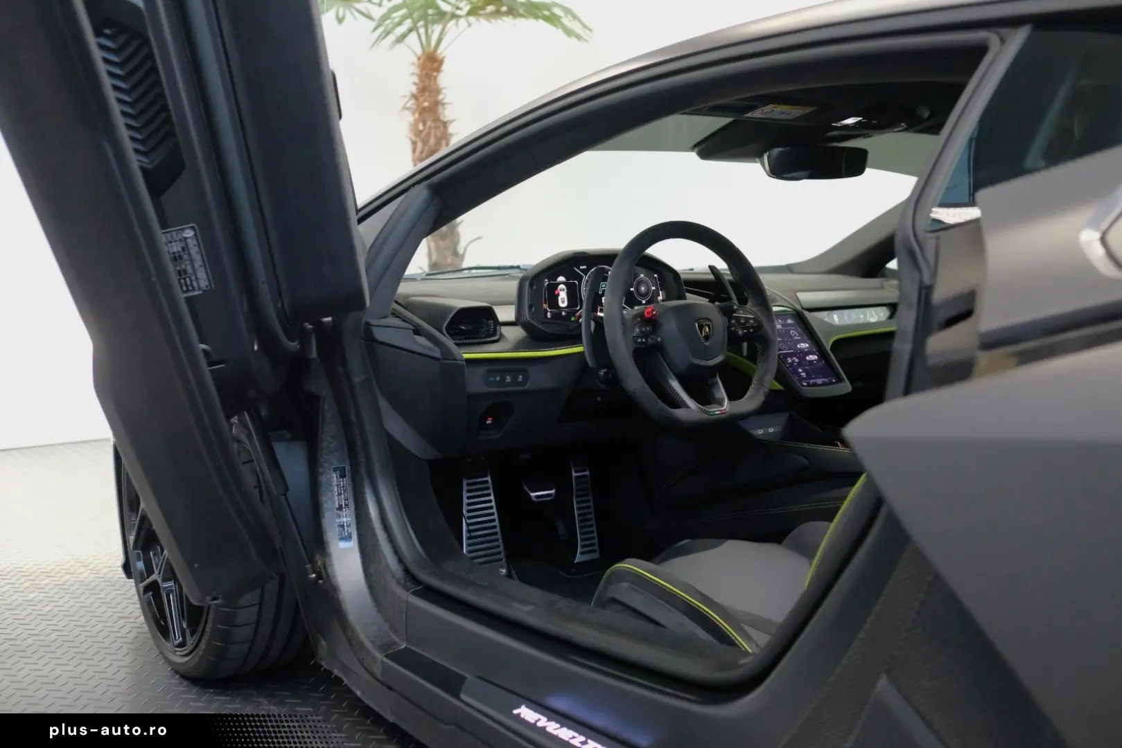 LAMBORGHINI Revuelto Ad Personam CARBON IN OUT LIFT PASS.DIS