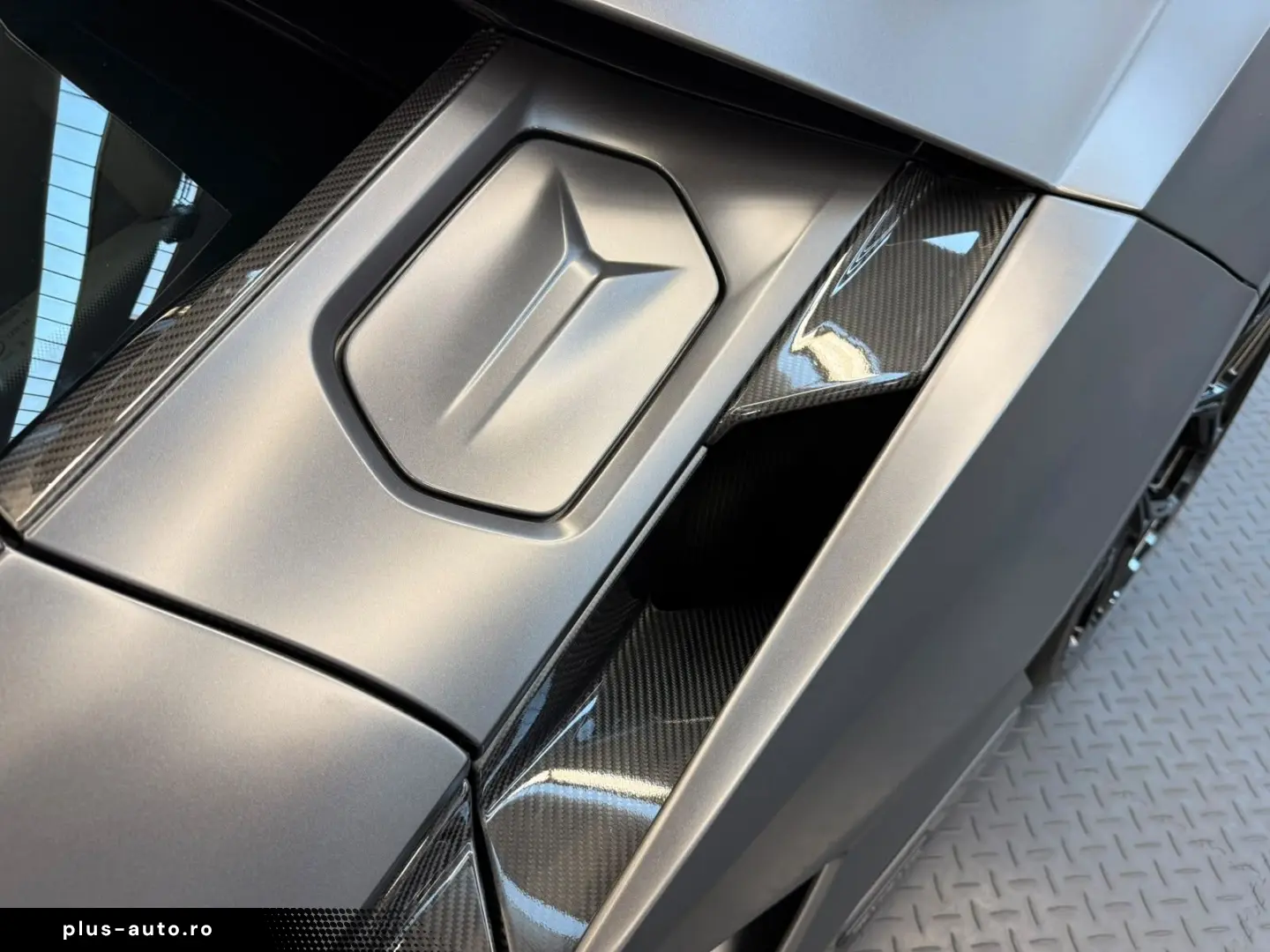 LAMBORGHINI Revuelto Ad Personam CARBON IN OUT LIFT PASS.DIS