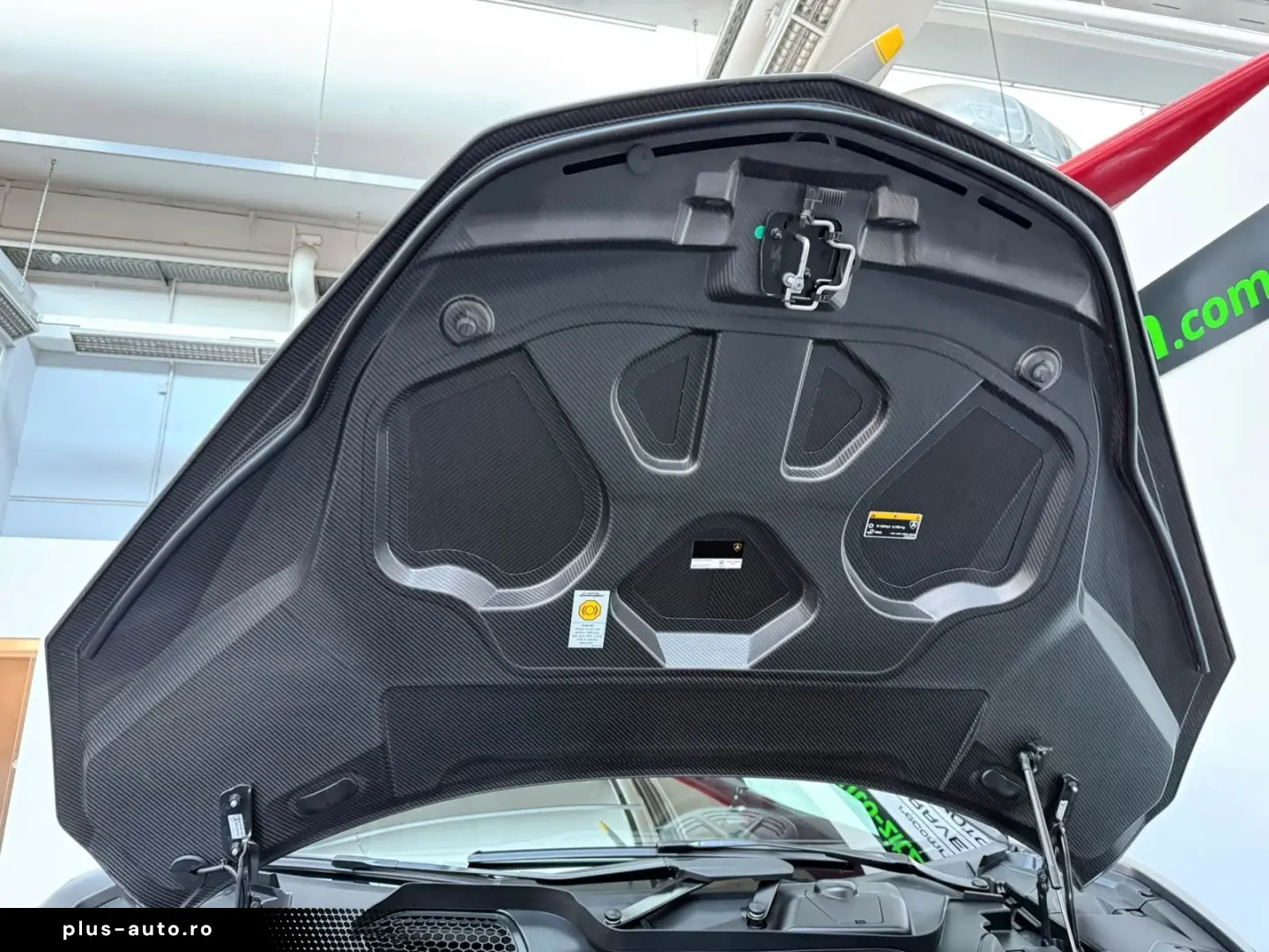 LAMBORGHINI Revuelto Ad Personam CARBON IN OUT LIFT PASS.DIS