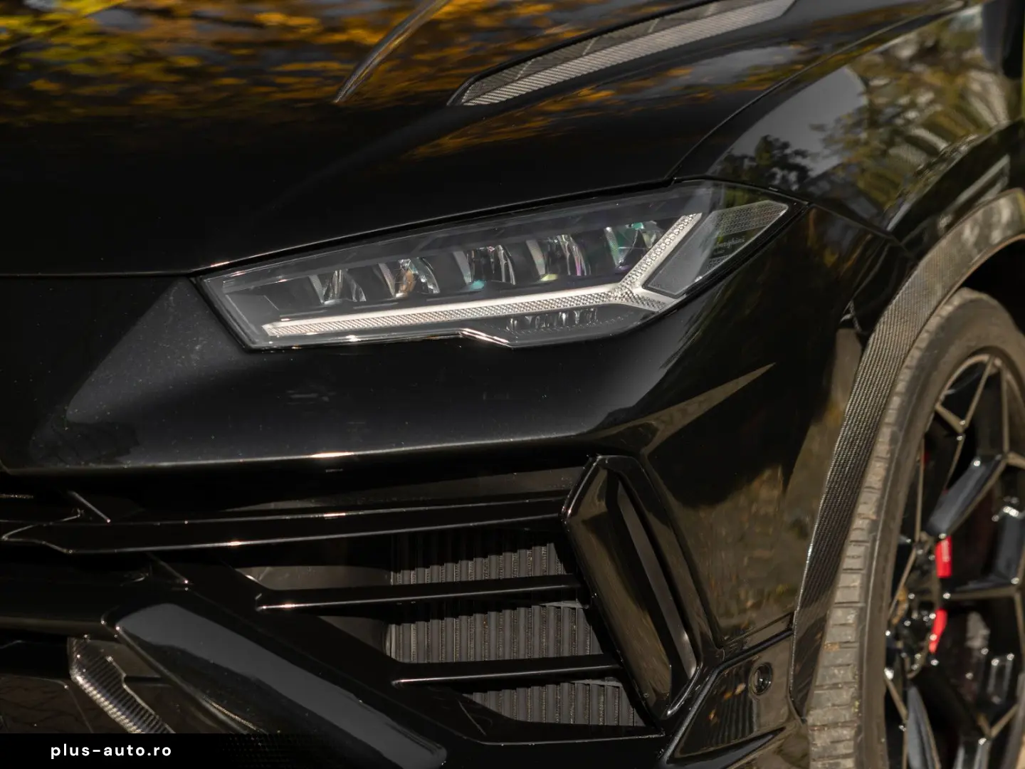 LAMBORGHINI  Performante Full Spec Carbon-VOLL B&O TV AKRAPO