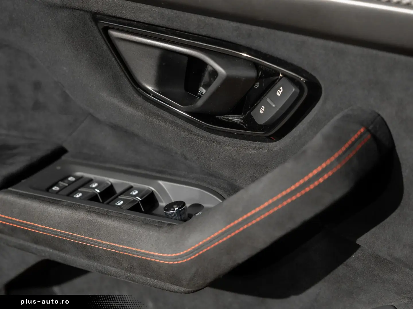 LAMBORGHINI  Performante Full Spec Carbon-VOLL B&O TV AKRAPO