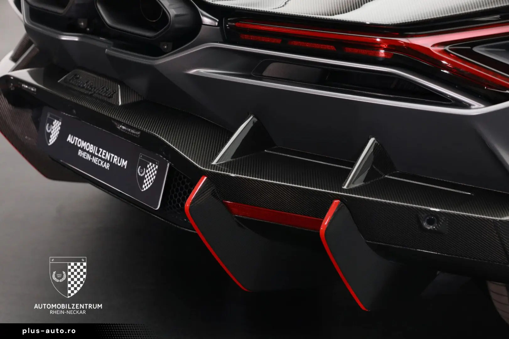 LAMBORGHINI Revuelto FullCarbon Beifahrerdisplay Sonus PPF