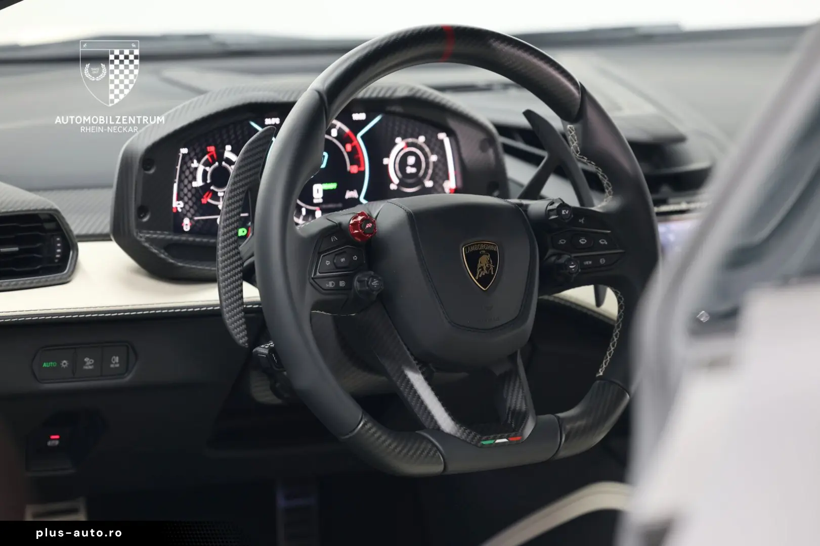 LAMBORGHINI Revuelto FullCarbon Beifahrerdisplay Sonus PPF