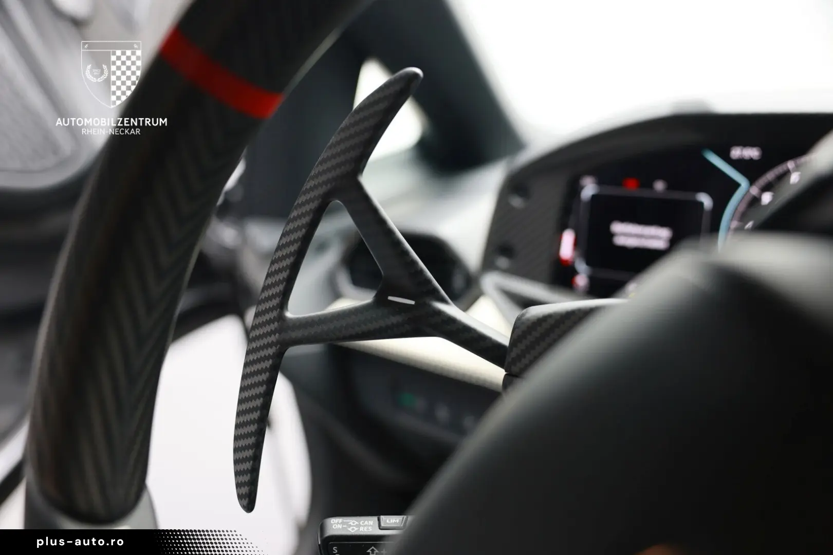 LAMBORGHINI Revuelto FullCarbon Beifahrerdisplay Sonus PPF