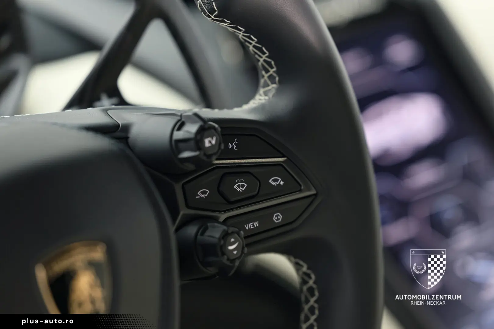 LAMBORGHINI Revuelto FullCarbon Beifahrerdisplay Sonus PPF