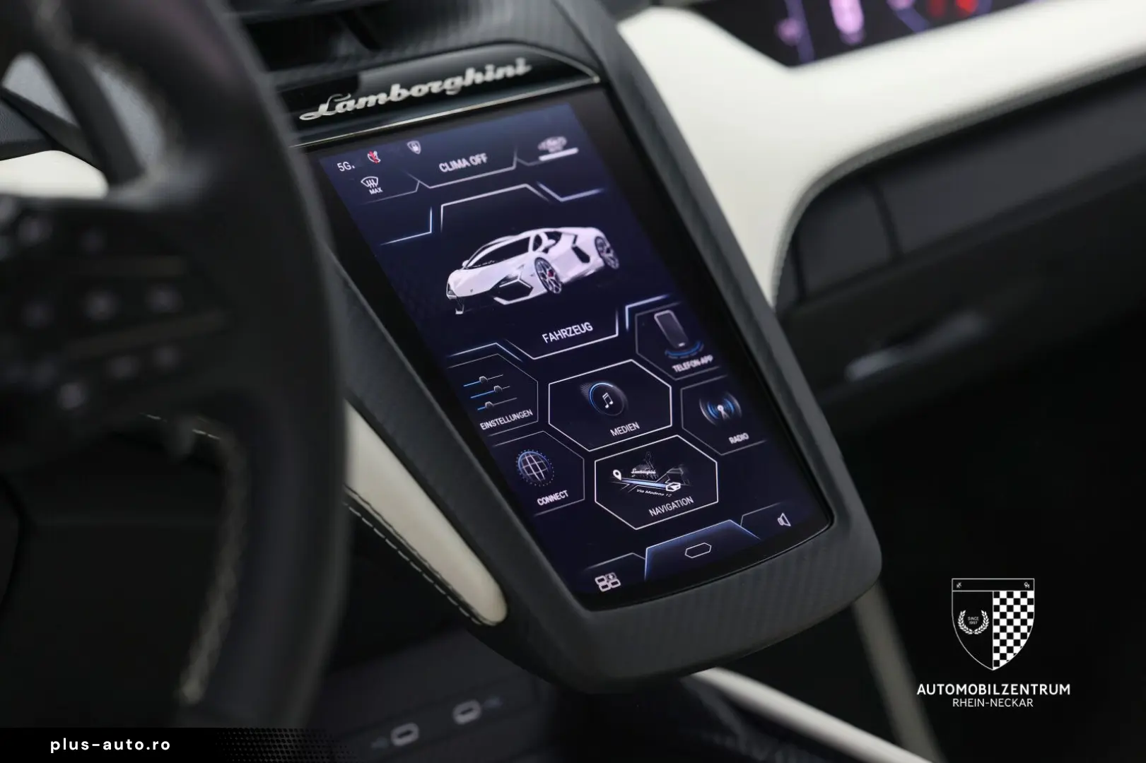 LAMBORGHINI Revuelto FullCarbon Beifahrerdisplay Sonus PPF