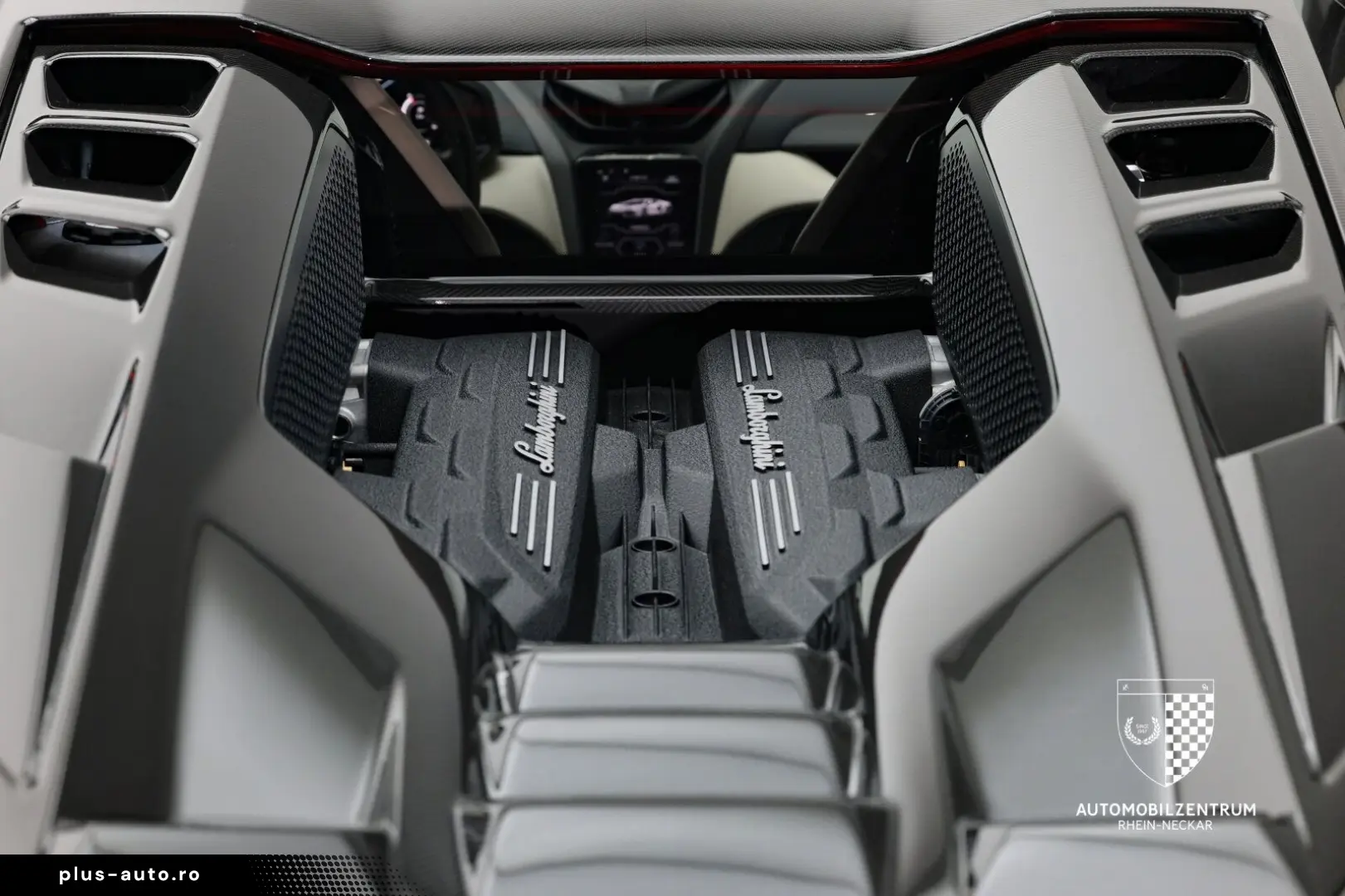 LAMBORGHINI Revuelto FullCarbon Beifahrerdisplay Sonus PPF