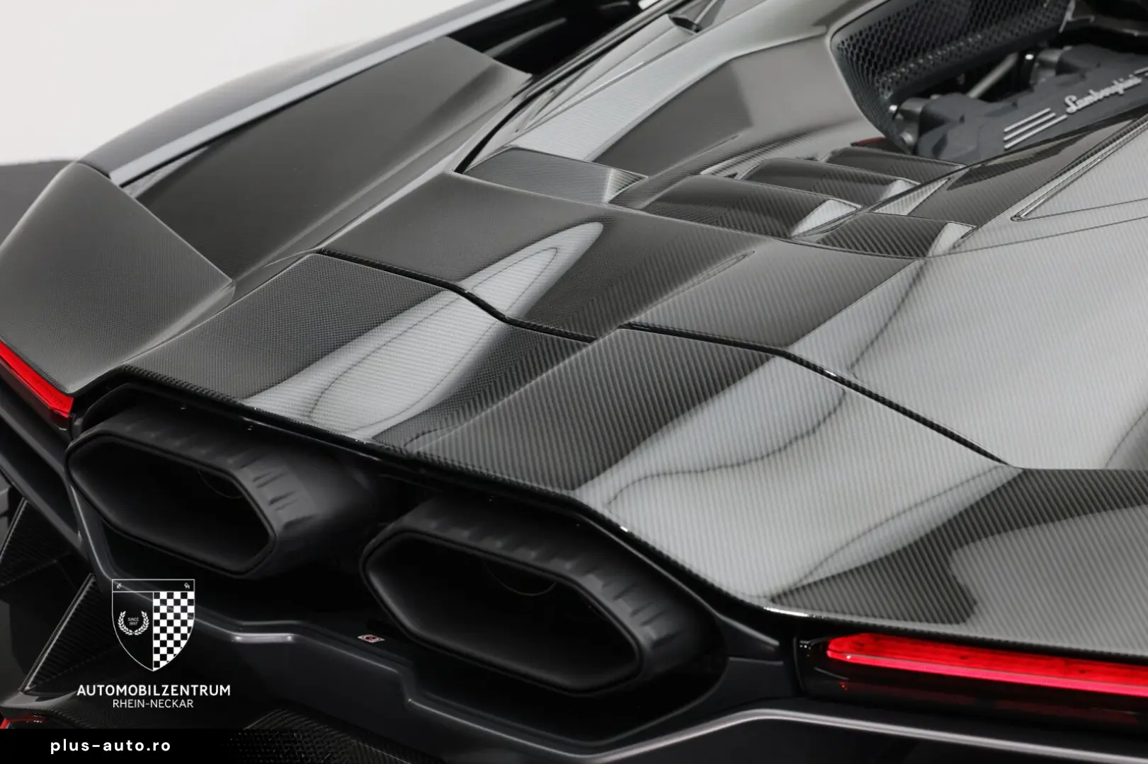 LAMBORGHINI Revuelto FullCarbon Beifahrerdisplay Sonus PPF