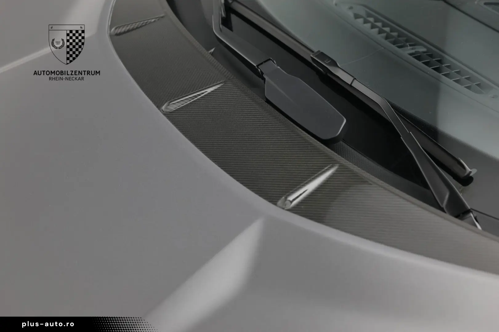 LAMBORGHINI Revuelto FullCarbon Beifahrerdisplay Sonus PPF