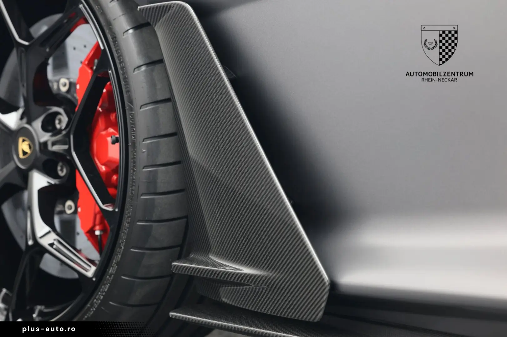 LAMBORGHINI Revuelto FullCarbon Beifahrerdisplay Sonus PPF