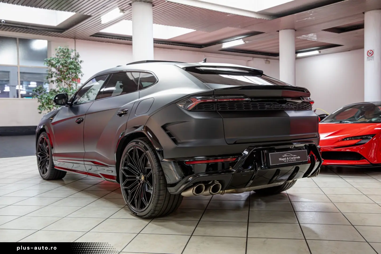 LAMBORGHINI Urus SE AKRAPOVIC BANG&OLUFSEN TETTO 360 VIEW