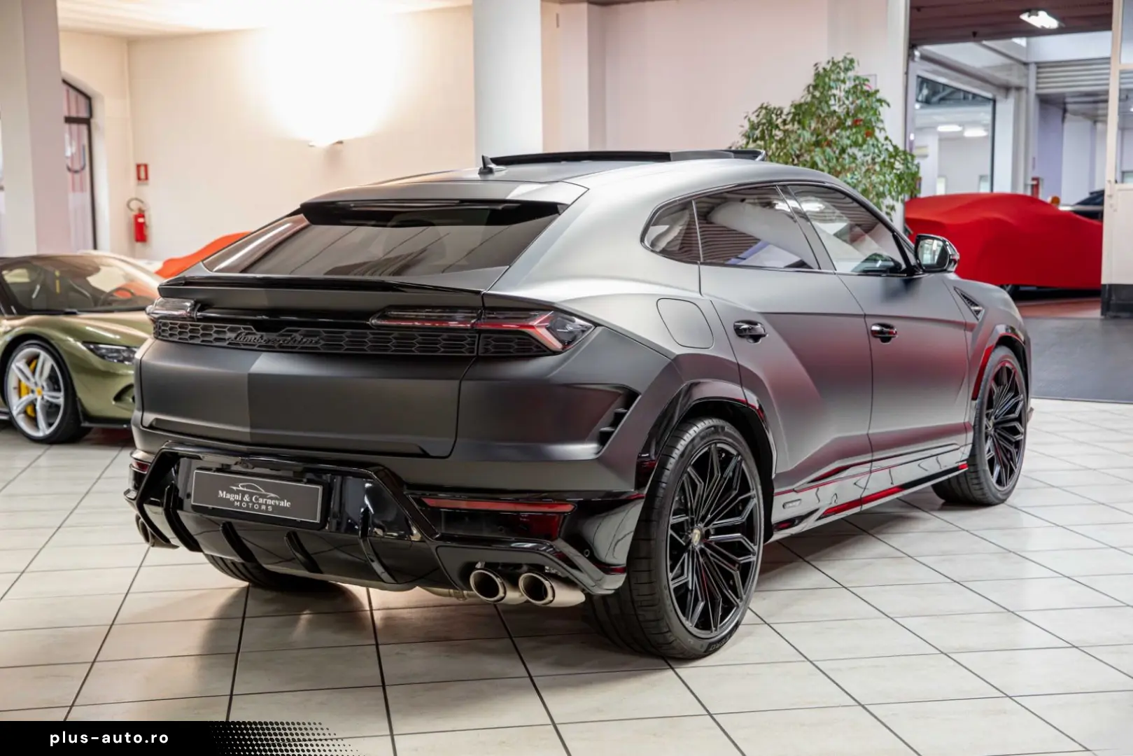 LAMBORGHINI Urus SE AKRAPOVIC BANG&OLUFSEN TETTO 360 VIEW
