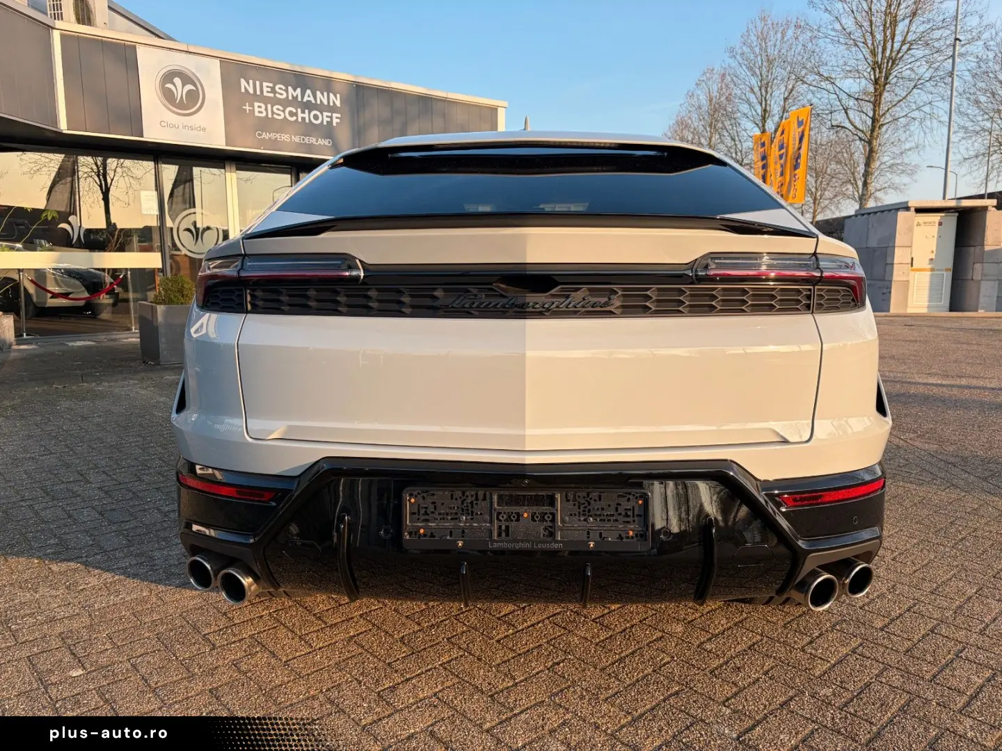 LAMBORGHINI Urus 4.0 V8 PHEV SE B&) Panorama 23zol Galanthus