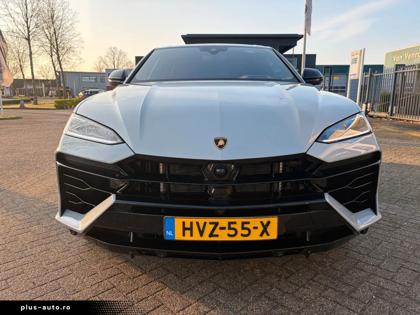 LAMBORGHINI Urus 4.0 V8 PHEV SE B&) Panorama 23zol Galanthus