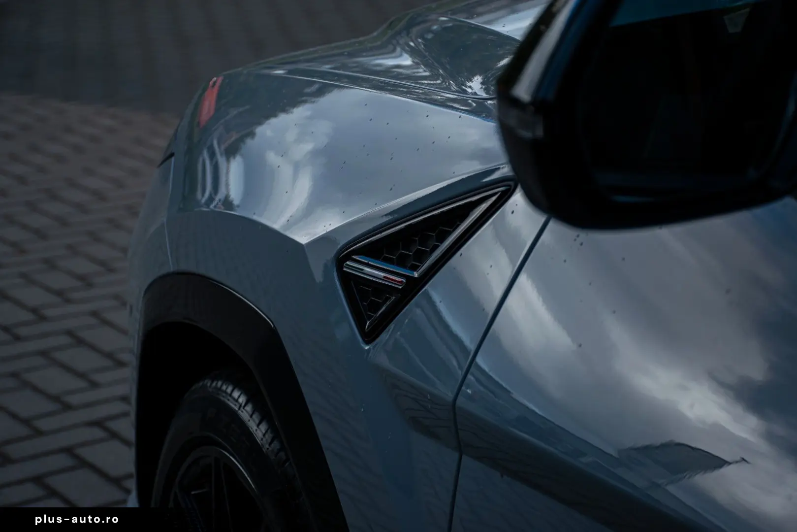 LAMBORGHINI Urus 4.0 V8 PHEV SE B&) Panorama 23zol Galanthus