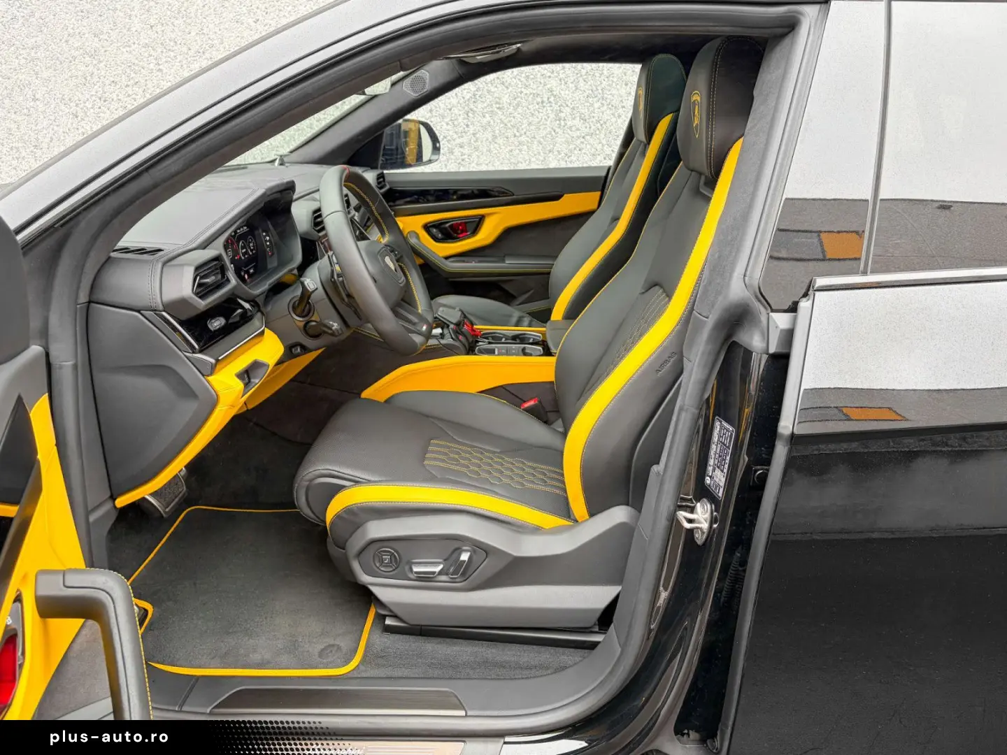 LAMBORGHINI Urus URUS SE 800cv HUD PANO ACC VOLL