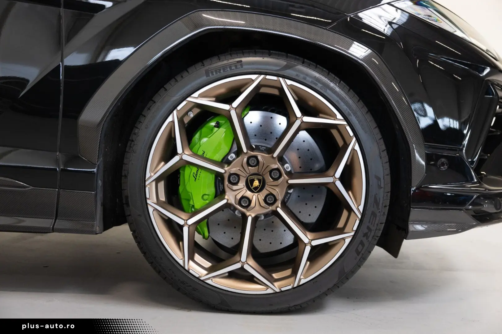 LAMBORGHINI Urus Performante FULL CARBON BANG&OLUFSEN 23
