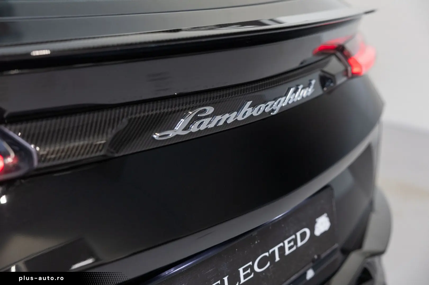 LAMBORGHINI Urus Performante FULL CARBON BANG&OLUFSEN 23