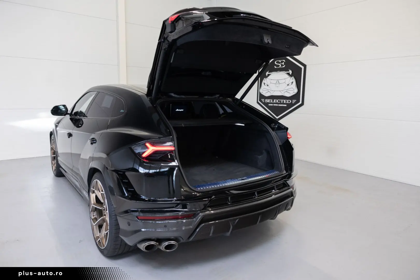 LAMBORGHINI Urus Performante FULL CARBON BANG&OLUFSEN 23