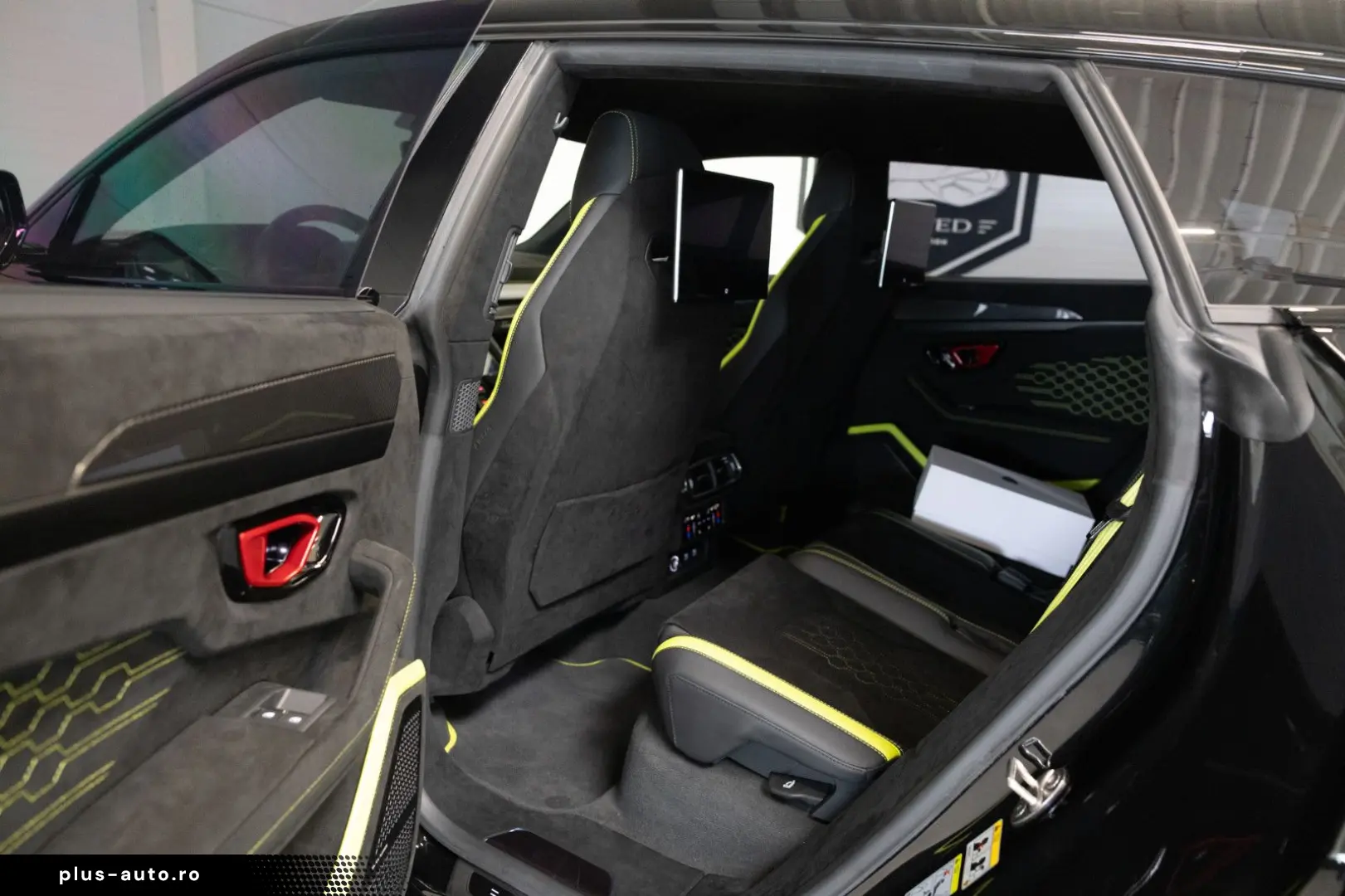 LAMBORGHINI Urus Performante FULL CARBON BANG&OLUFSEN 23