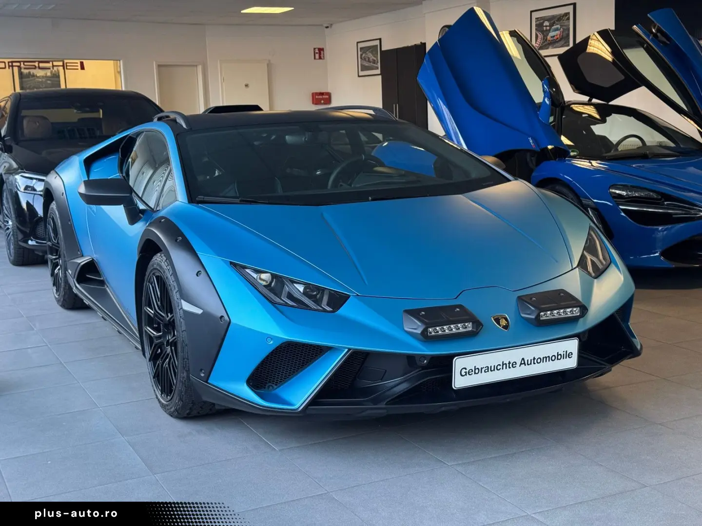 LAMBORGHINI Huracán Sterrato Blu-Arione-Matt Sensonum