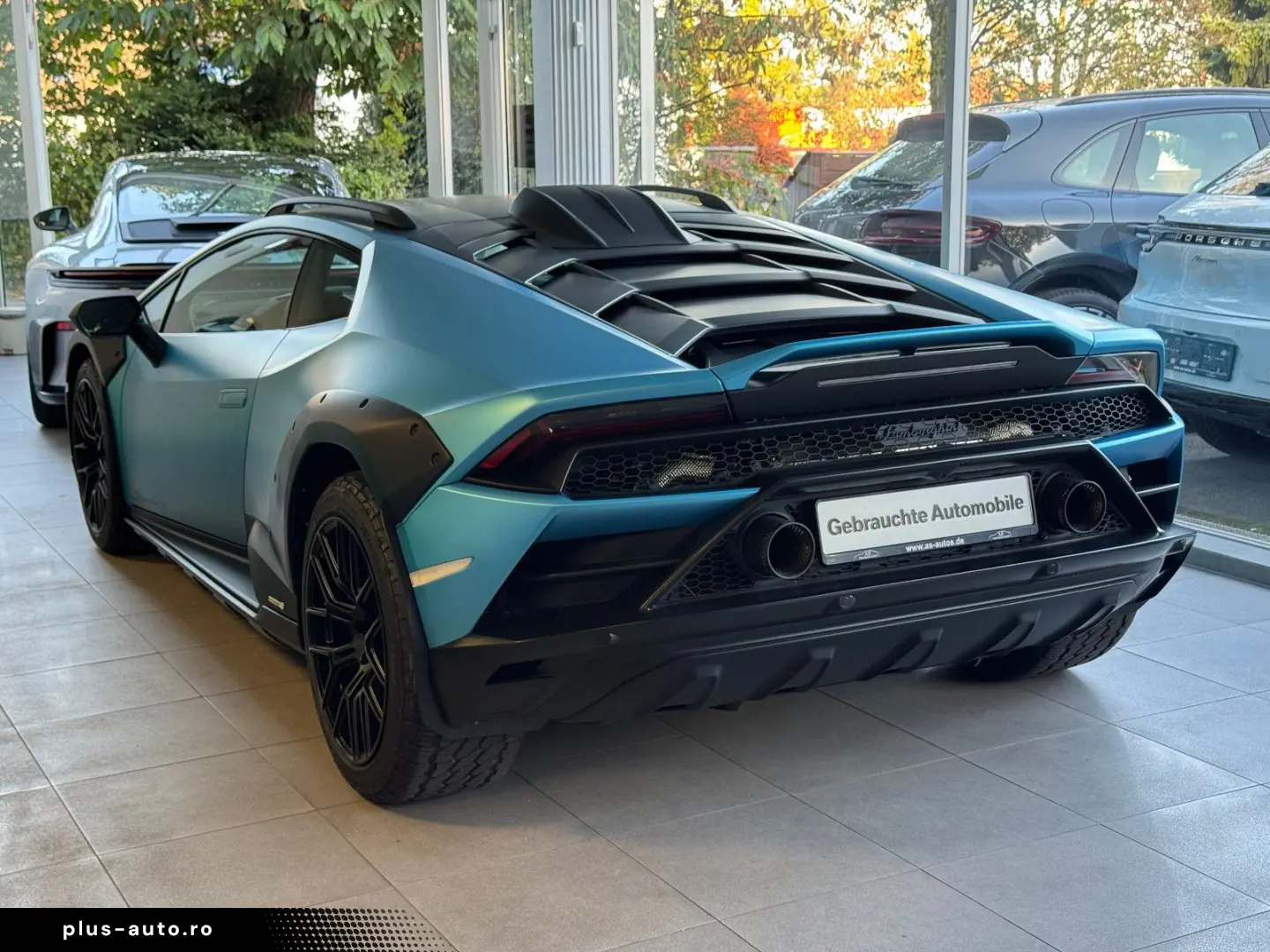 LAMBORGHINI Huracán Sterrato Blu-Arione-Matt Sensonum