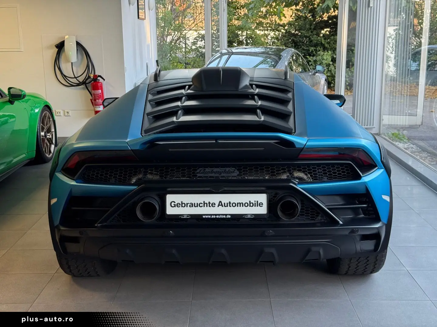 LAMBORGHINI Huracán Sterrato Blu-Arione-Matt Sensonum