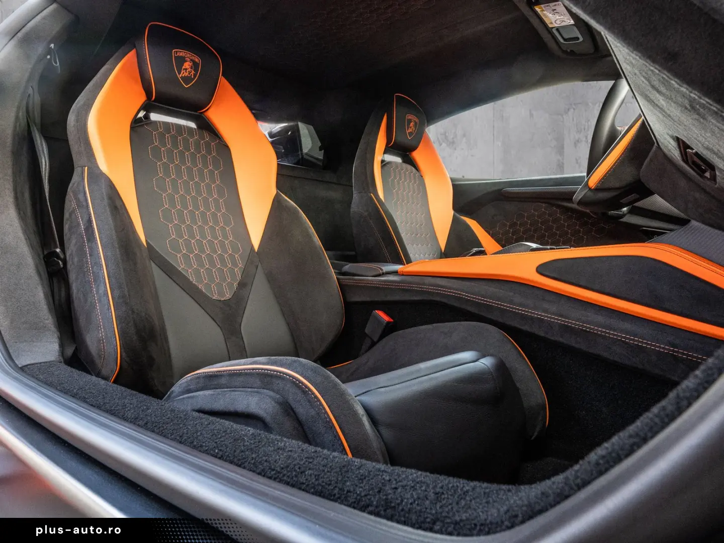 LAMBORGHINI Revuelto Arancio Apodis  Corsa Tex