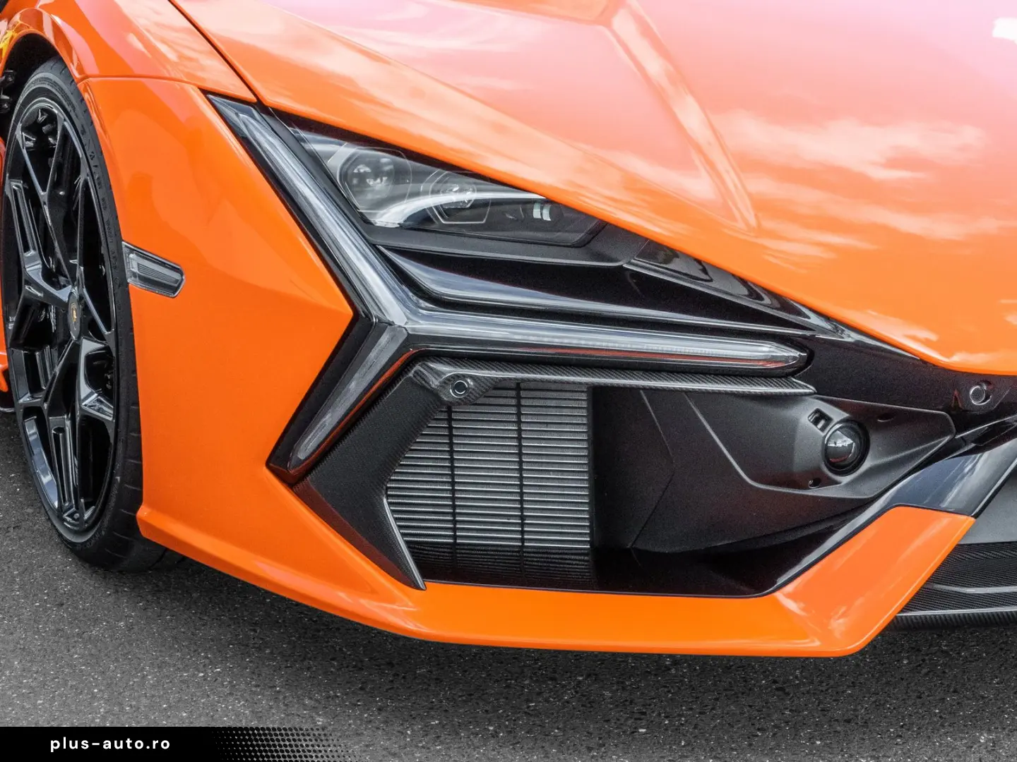 LAMBORGHINI Revuelto Arancio Apodis  Corsa Tex