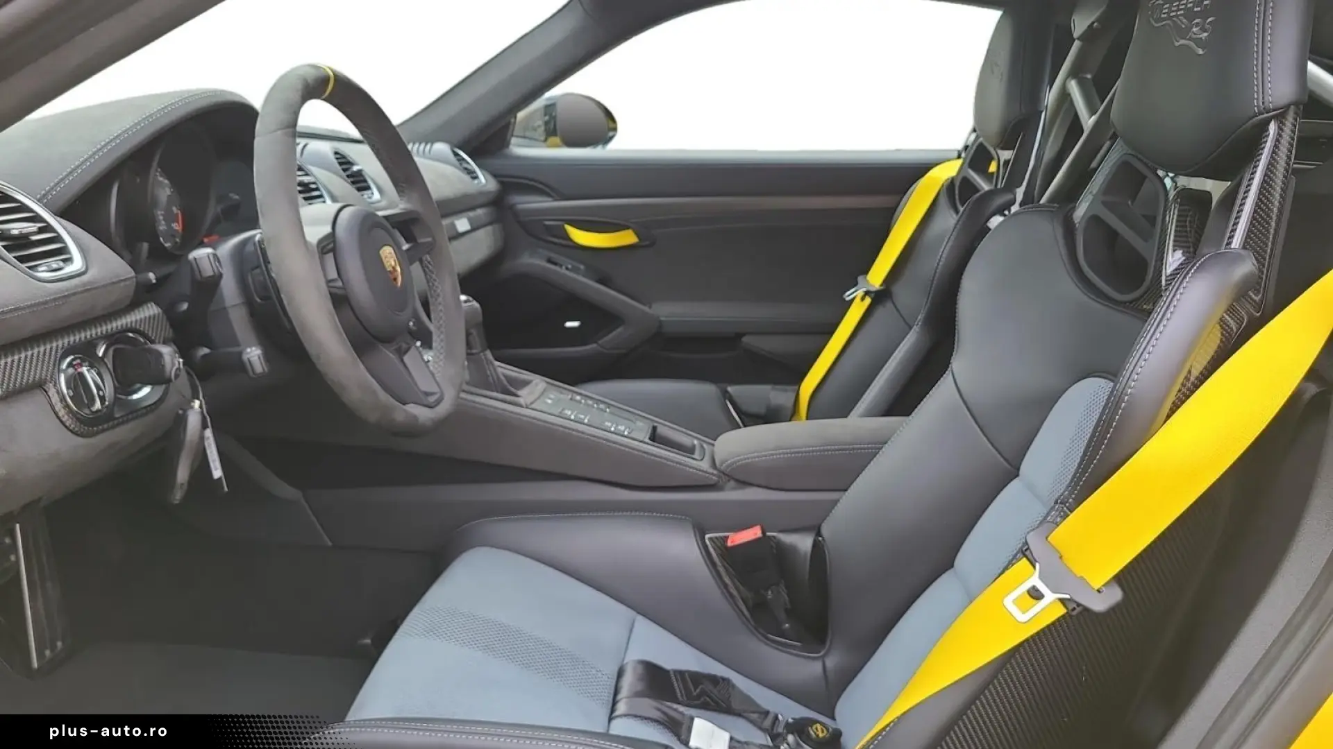 PORSCHE CAYMAN 718 GT4 RS   WEISSACH • CLUBSPORT