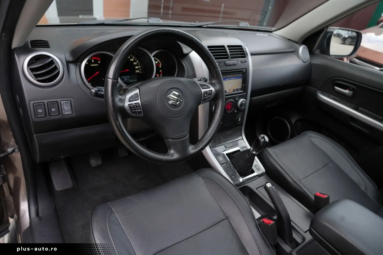 Suzuki Grand Vitara 2014 diesel, 9.450 € — imagine 8