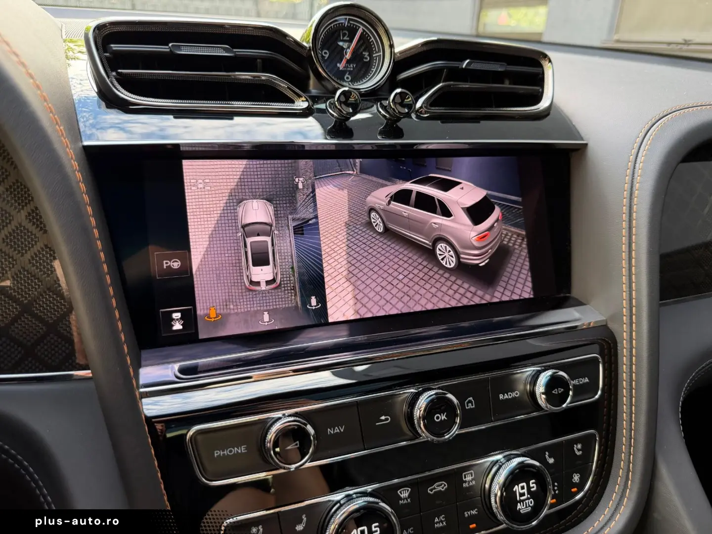Bentley Bentayga 2025 benzină, 295.724 € — imagine 19