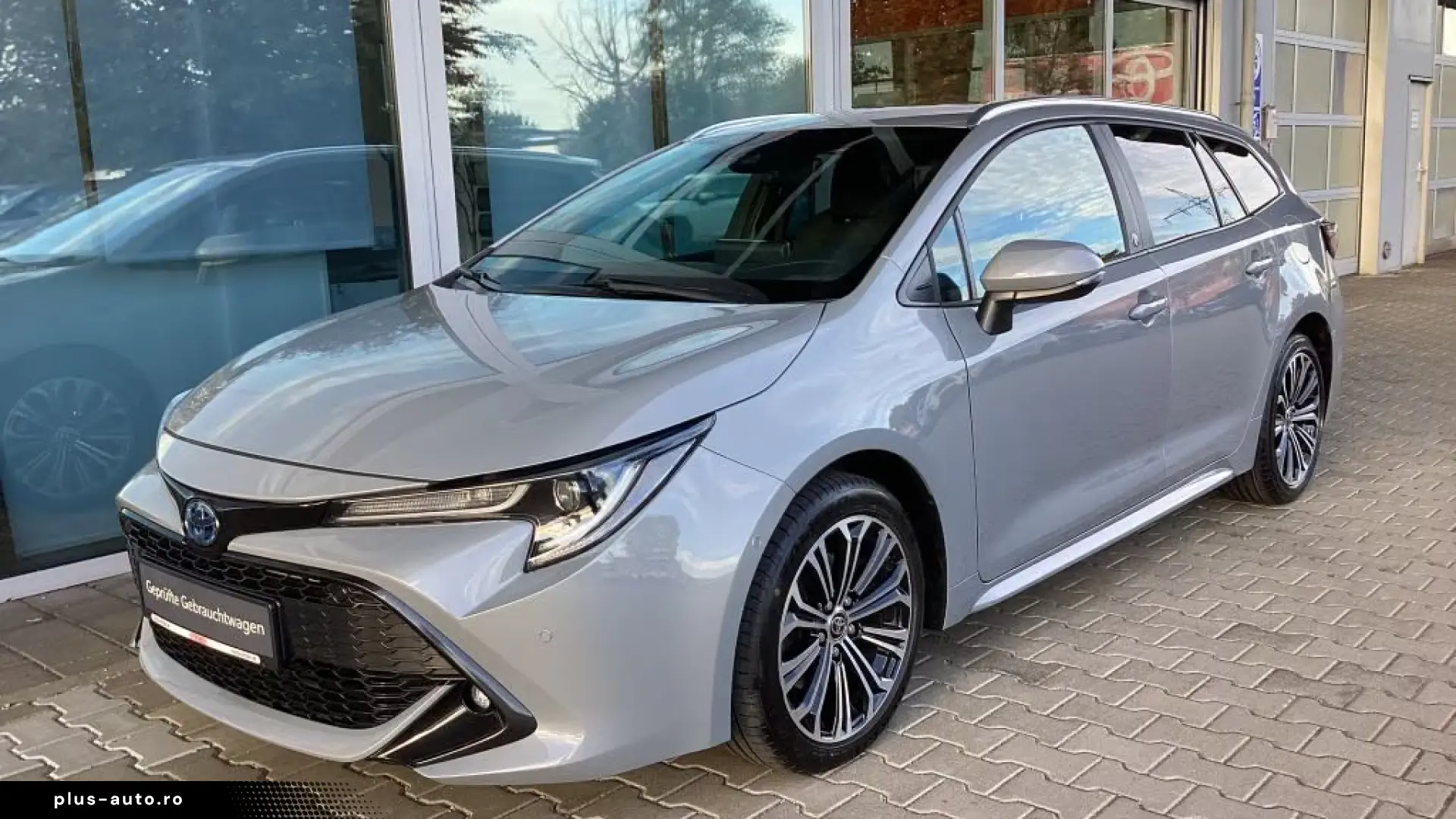 Toyota Corolla 2.0 Hybrid Touring Sports