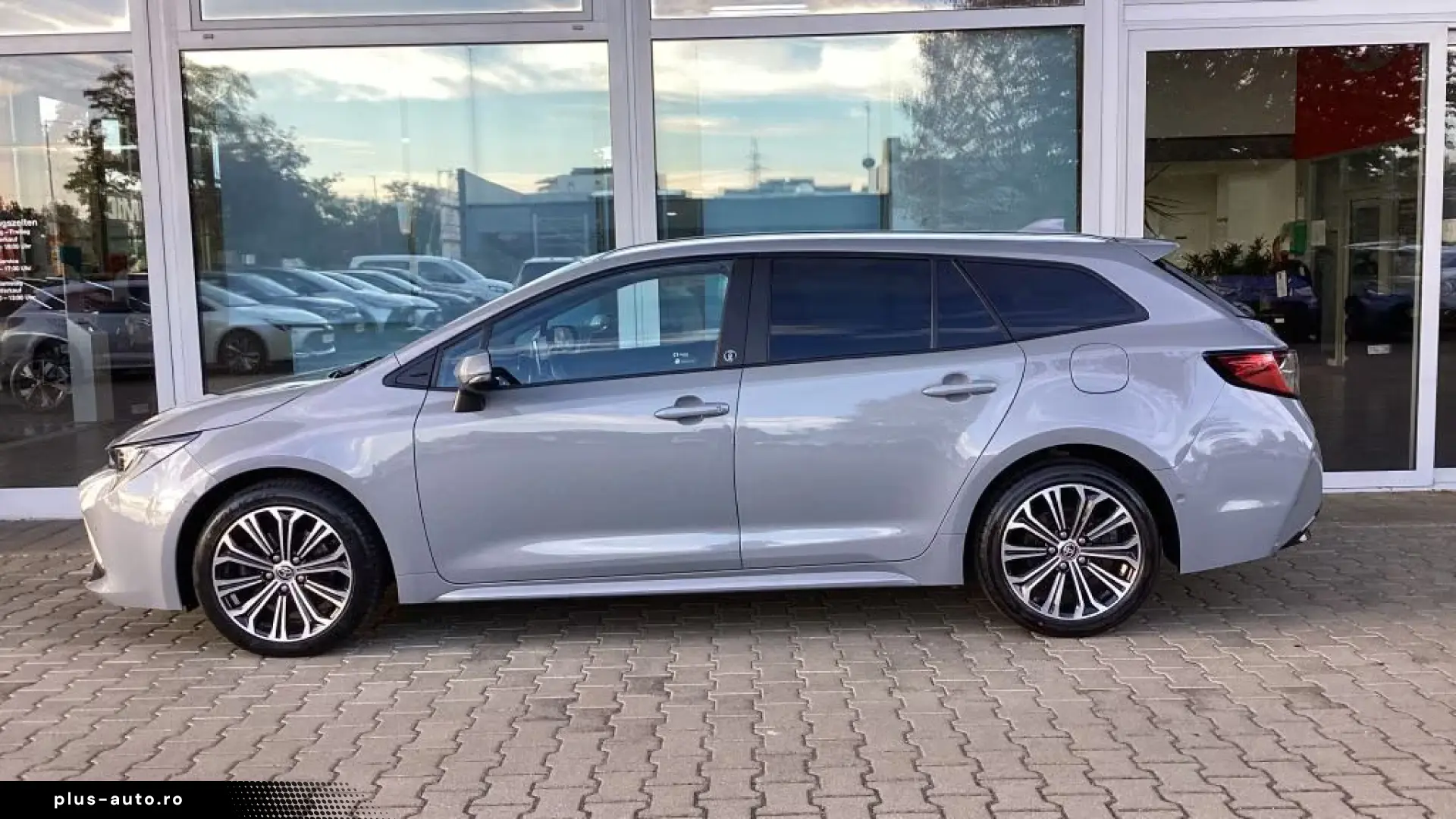 Toyota Corolla 2.0 Hybrid Touring Sports