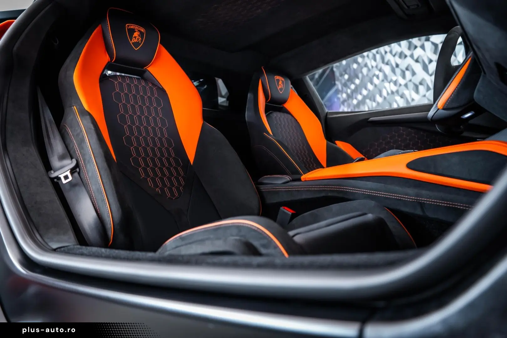 LAMBORGHINI Revuelto Gintani F1  Carbon
