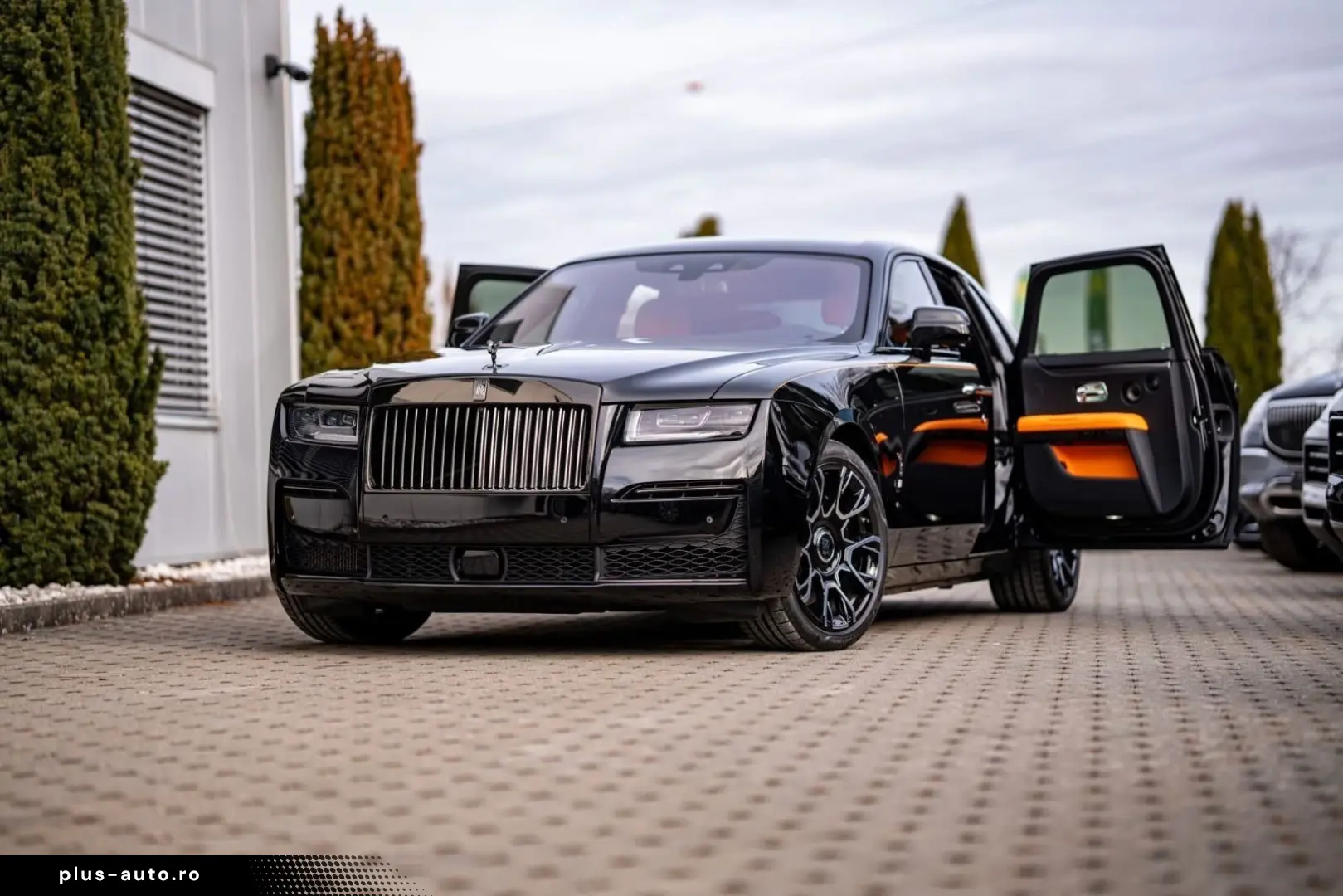 ROLLS ROYCE Ghost Black Badge Interior Hermes
