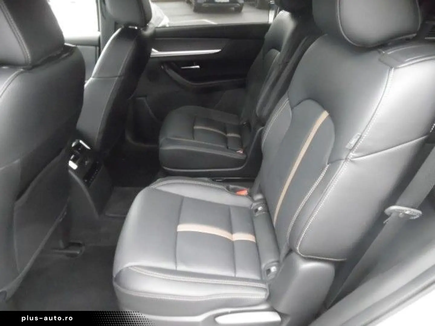 Mazda CX-80 2025 hibrid, 50.639 € — imagine 5