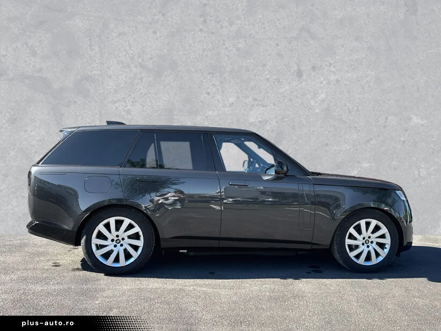 LAND ROVER Range Rover P550e Autobiography   AHK   Massage