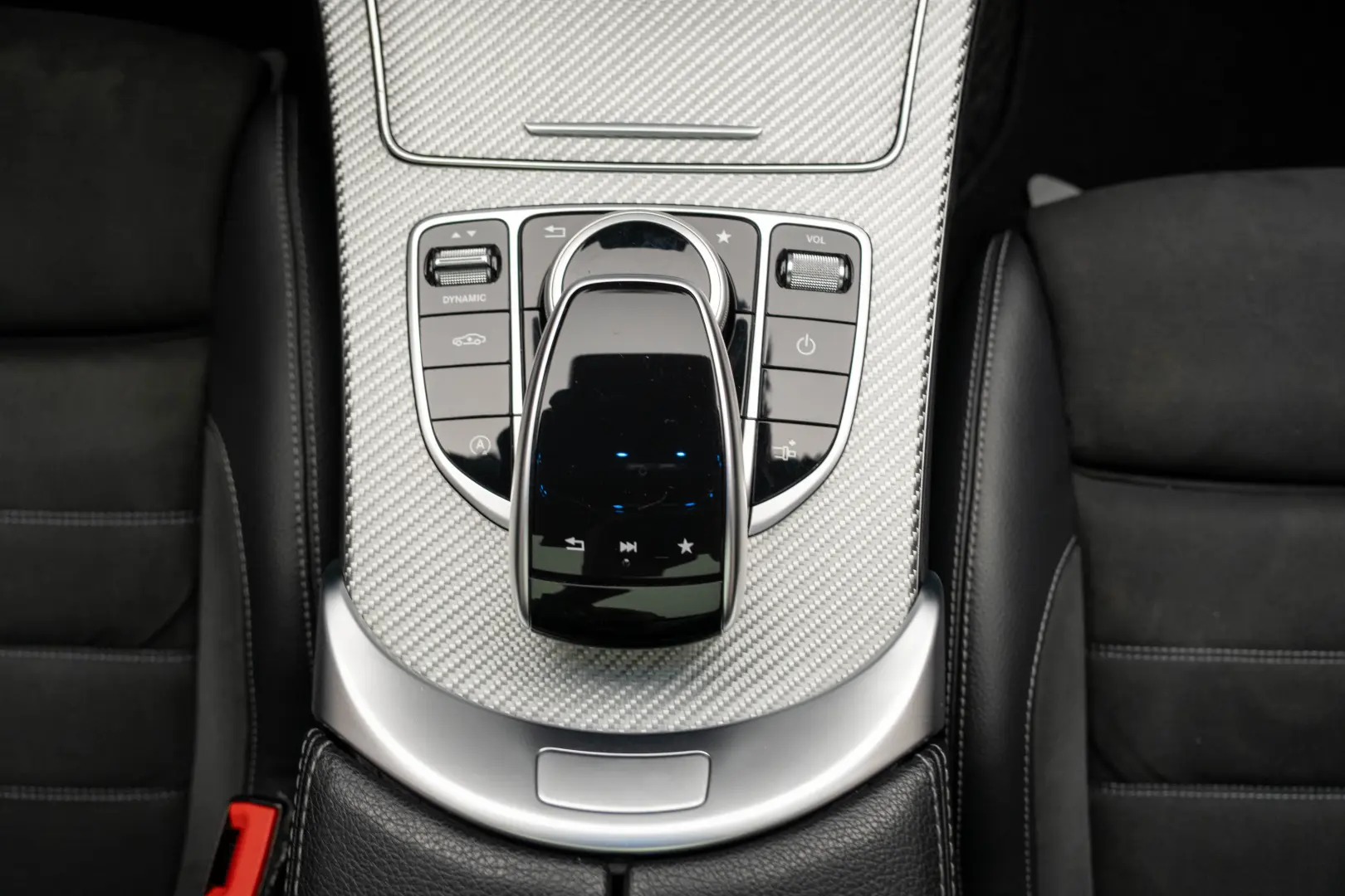 Mercedes-Benz C 300 Coupe 9G-TRONIC AMG