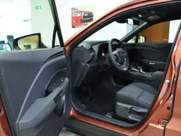 Lexus LBX GARANTIE10ANI Scaune Incalzite BlindSpot Camera