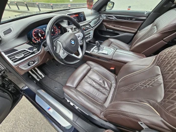 BMW 730